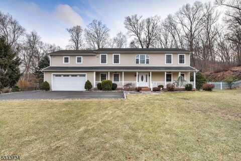 49 Mathews Ave, Riverdale, NJ 07457