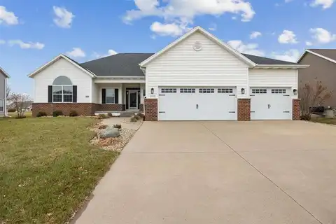 5910 Woodbridge Crest, Marion, IA 52302