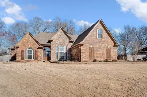 100 BLACKHILL, Oakland, TN 38060