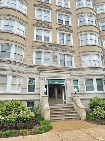 14 N Kingshighway Boulevard, Saint Louis, MO 63108