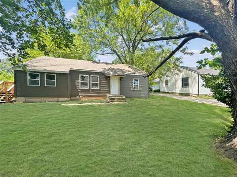 800 NW Capelle Street, Grain Valley, MO 64029