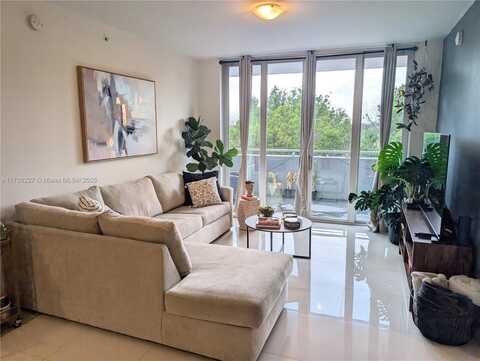 7825 NW 107th Ave, Doral, FL 33178