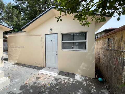 1872 NW 1st St, Miami, FL 33125