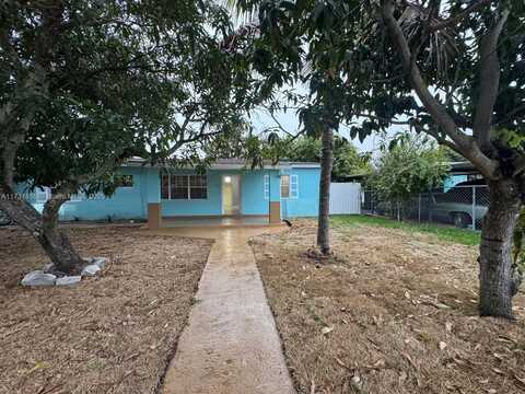 15735 NW 28th Pl, Miami Gardens, FL 33054