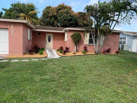 6535 SW 8th Pl, North Lauderdale, FL 33068