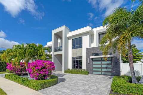 225 NE 3rd St, Boca Raton, FL 33432