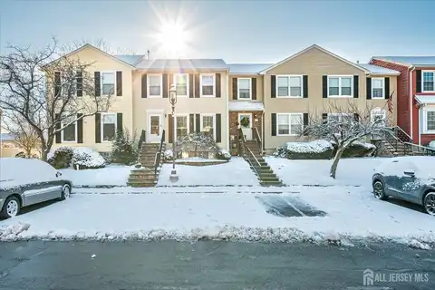 7 E Byrnes Lane, Sayreville, NJ 08872