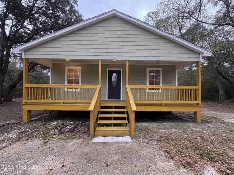 1119 Edna Street, Waveland, MS 39576