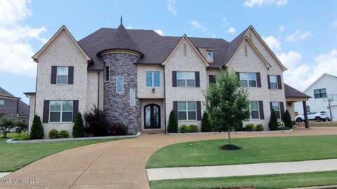 4367 Whisper Trail Drive, Olive Branch, MS 38654