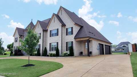 4367 Whisper Trail Drive, Olive Branch, MS 38654