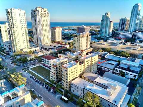 130 4TH AVENUE N, Saint Petersburg, FL 33701