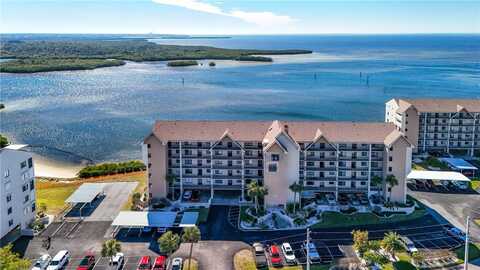 4620 BAY BOULEVARD, PORT RICHEY, FL 34668