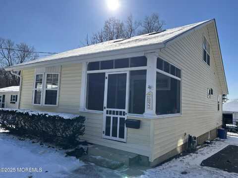 97 E Garfield Avenue, Atlantic Highlands, NJ 07716