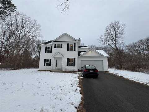 11 Conservation Circus, Ridge, NY 11961