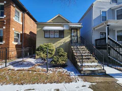 8613 S Colfax Avenue, Chicago, IL 60617