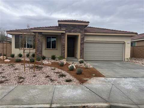 11805 Bobcat Hills Lane, Victorville, CA 92392