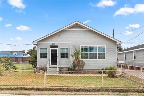 2401 LAFAYETTE Street, Gretna, LA 70053