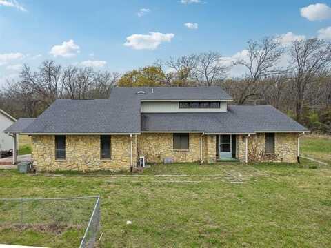 25777 S 220 Road, Henryetta, OK 74437