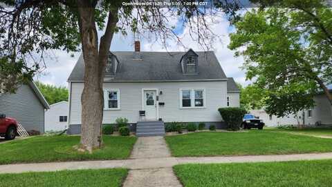 609 11th Street, Sheldon, IA 51201