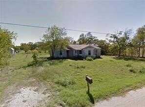 1013 W 7th Street, Justin, TX 76247