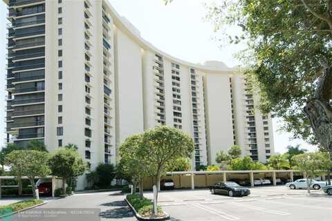 2450 Presidential Way, West Palm Beach, FL 33401