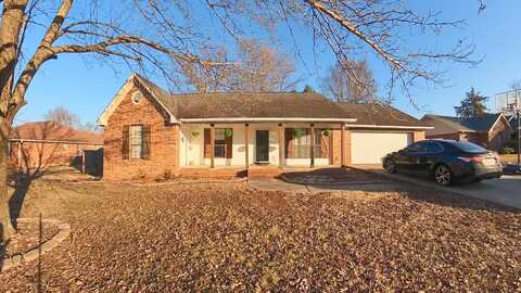 1112 Ashwood Drive, Russellville, AR 72801