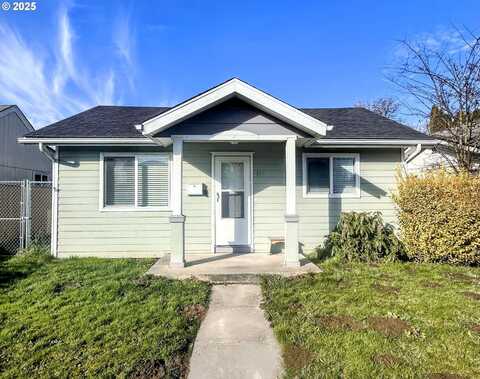 155 16TH AVE, Longview, WA 98632