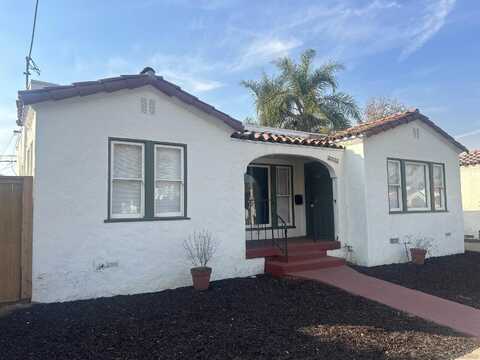 4808 Kensington Dr., San Diego, CA 92116