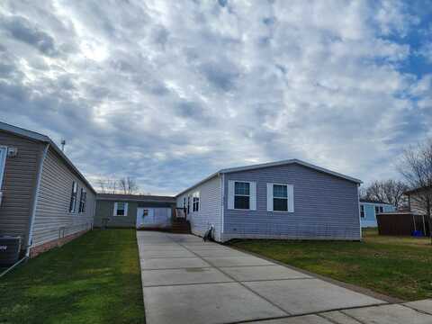 14468 Berkshire Dr. North, Shelby, MI 48315