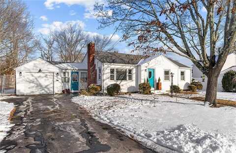 40 Missouri Drive, Warwick, RI 02886