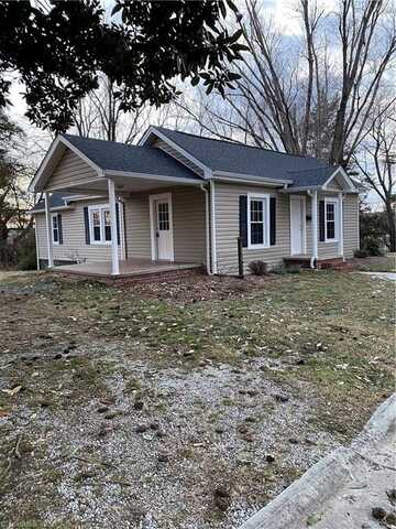 1019 Houston Street, Mount Airy, NC 27030