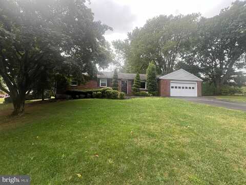 1376 FAUCETT DRIVE, WEST CHESTER, PA 19382