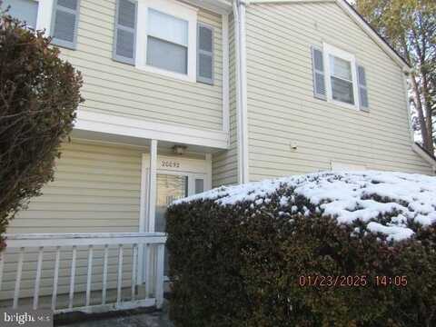 20052 APPLEDOWRE CIRCLE, GERMANTOWN, MD 20876