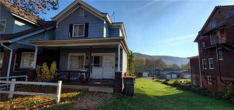 2222 7th Ave, Beaver Falls, PA 15010