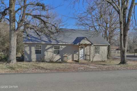 141 S Highland Street, Bruceton, TN 38317