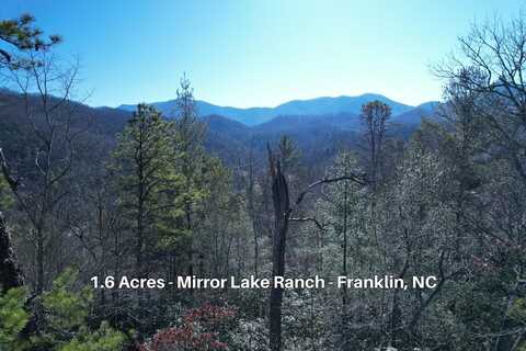 141 Crestline Dr, Franklin, NC 28734