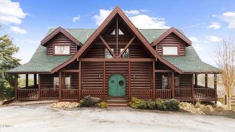 1081 Towering Oaks Drive, Sevierville, TN 37876