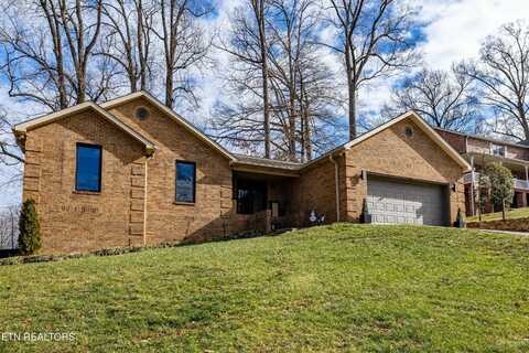 1008 Saint Johns Drive, Maryville, TN 37801