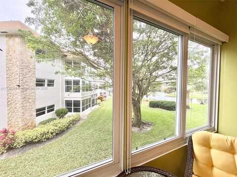 4806 NW 36th St, Lauderdale Lakes, FL 33319