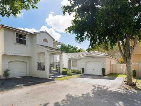 862 NW 99th Ave, Plantation, FL 33324