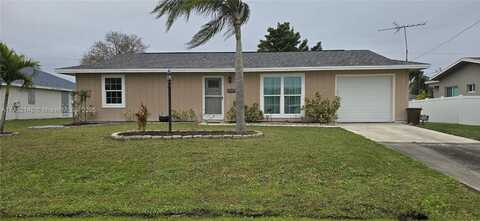 2050 SW Aquarius Ln, Port Saint Lucie, FL 34984