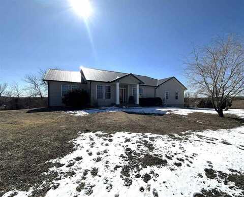 31998 Wabaunsee Road, Alma, KS 66401