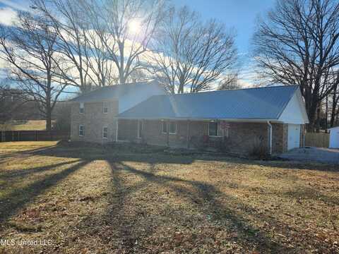 2125 Swinnea Road, Nesbit, MS 38651