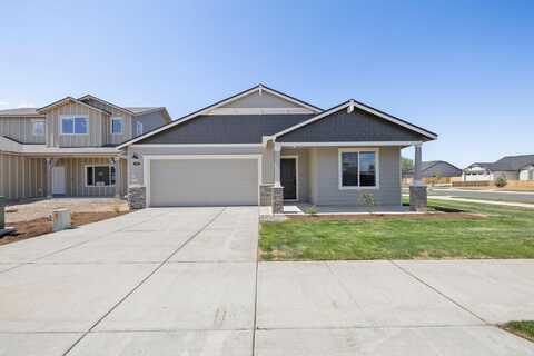 3499 NW 12th Street, Redmond, OR 97756