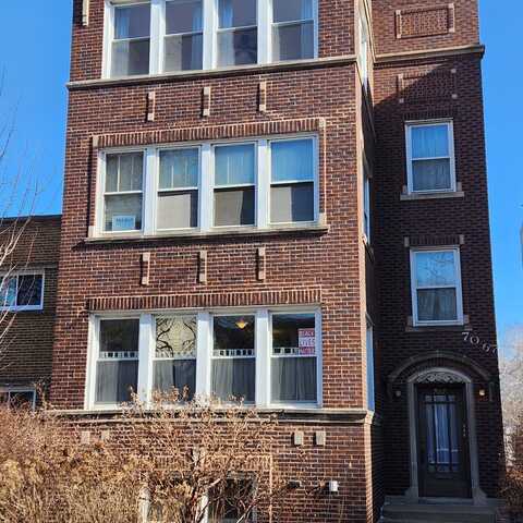 7067 N Ridge Boulevard, Chicago, IL 60645