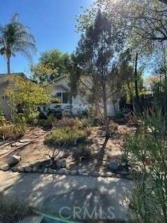 20526 Gault Street, Winnetka, CA 91306