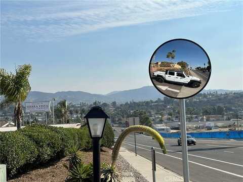 245 W Bobier, Vista, CA 92083