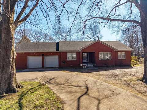 232 1/2 Pollard St, Batesville, MS 38606