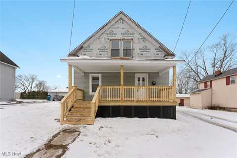 320 Jackson Street, Hubbard, OH 44425