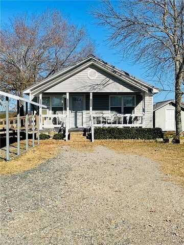 39352 State HWY 63, Talihina, OK 74571